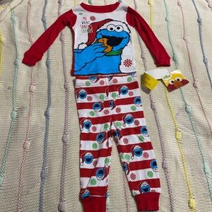 NWT Sesame Street Cookie Monster Christmas PJs size 18M